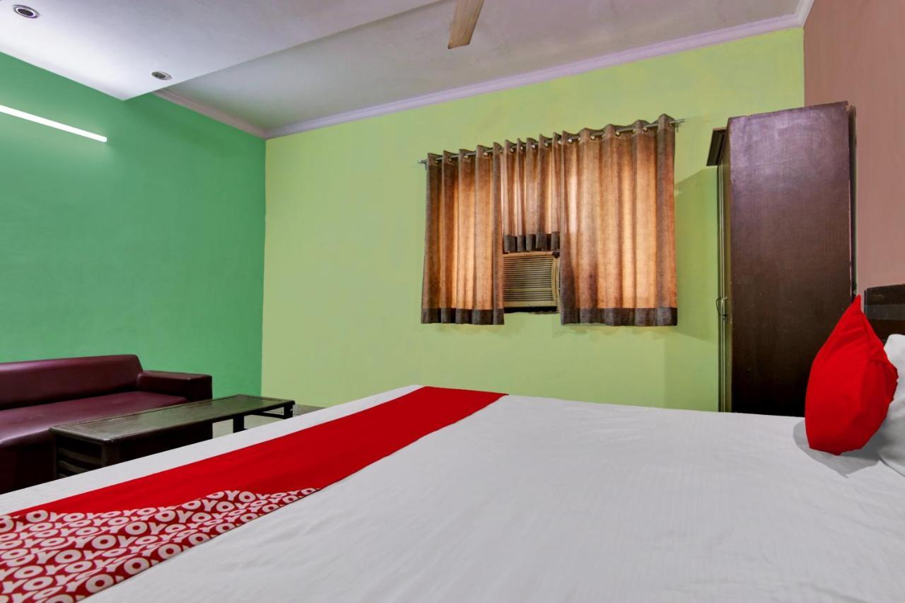 Oyo Flagship 81167 Hotel Swagat Dx New Delhi Exteriör bild