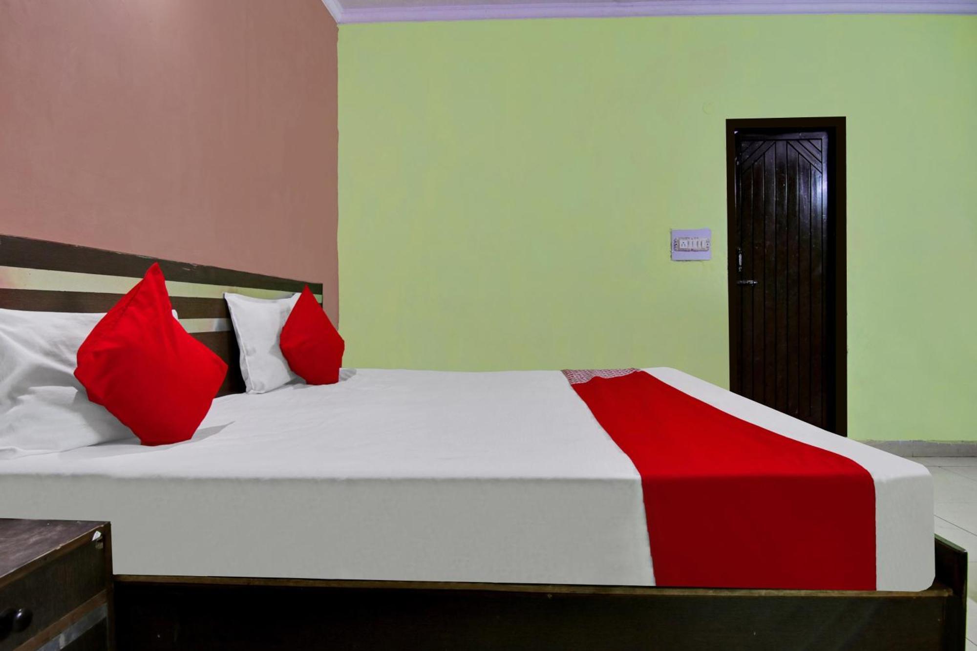 Oyo Flagship 81167 Hotel Swagat Dx New Delhi Exteriör bild